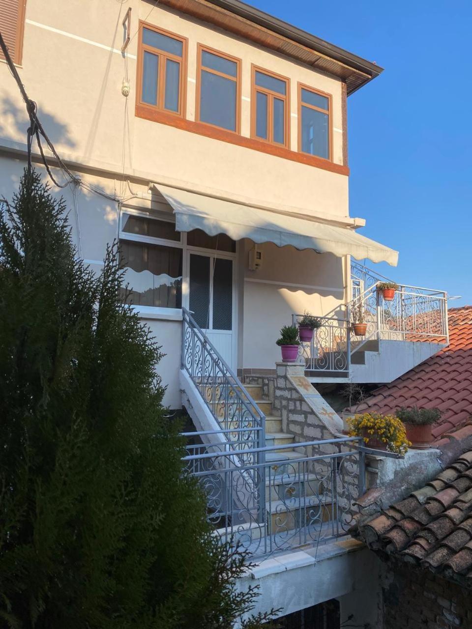 B&Bsheshalliu Berat Exterior photo