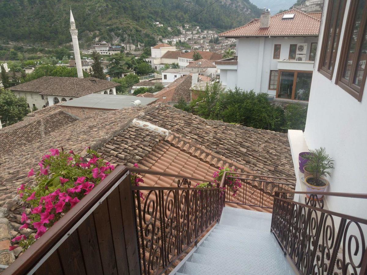 B&Bsheshalliu Berat Exterior photo