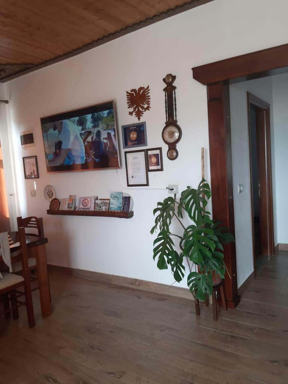 B&Bsheshalliu Berat Exterior photo